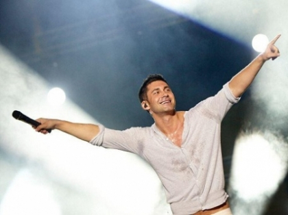 Dan Balan ar putea fi ales cel mai bun cantaret al anului, in Rusia! Afla cu ce nume grele lupta Dan Balan ar putea fi ales cel mai bun cantaret al anului, in Rusia! Afla cu ce nume grele lupta