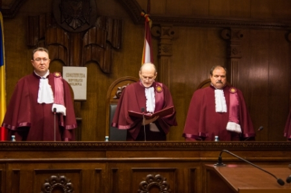 Sesizarea lui Godea privind abrogarea sistemului electoral mixt, respinsa de Curtea Constitutionala