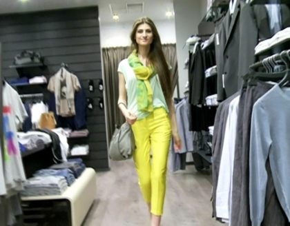 Stilata si la birou! Ylianna Danko iti propune cateva tinute business din care sa te inspiri - VIDEO
