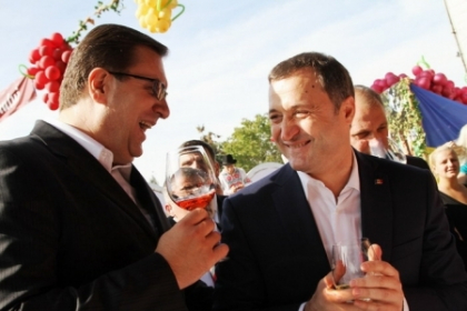 Lupu s-a intalnit cu Filat la o terasa: Liderul PLDM mi-a vorbit despre insistentele PCRM
