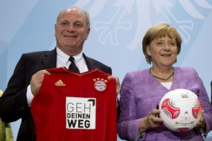 Angela Merkel: Cred ca voi asista la finala Ligii Campionilor Angela Merkel: Cred ca voi asista la finala Ligii Campionilor