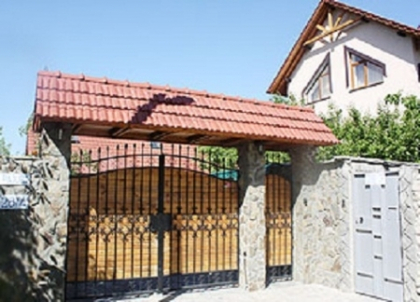 ZDG: Casa de milioane de pe terenul vandut de seful CNA