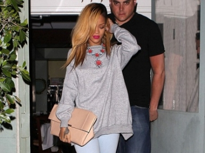 Rihanna, ingrijorator de slaba dupa despartirea de Chris Brown. Cum arata silueta ei - FOTO Rihanna, ingrijorator de slaba dupa despartirea de Chris Brown. Cum arata silueta ei - FOTO