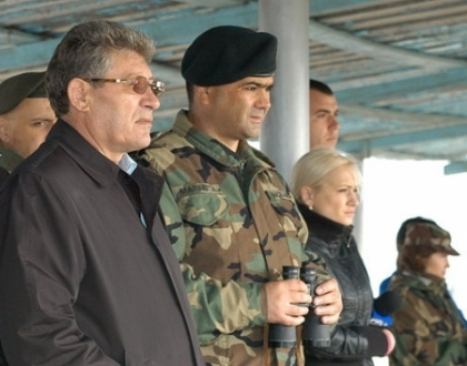Ghimpu, suparat foc pe Marinuta: Du-te si te spala! Am sa-ti dau eu tie presedinte de partid Ghimpu, suparat foc pe Marinuta: Du-te si te spala! Am sa-ti dau eu tie presedinte de partid