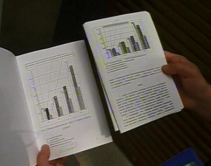 A vandut teze de doctorat studentilor sai. Rectorul unei universitati, in centrul unui scandal