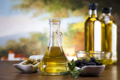 Noi reguli pentru restaurante. Uite ce a decis UE in privinta uleiului servit la masa Noi reguli pentru restaurante. Uite ce a decis UE in privinta uleiului servit la masa