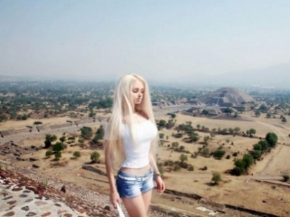 Papusa Barbie Umana si-a realizat visul. Ce a facut tanara de 22 de ani - FOTO Papusa Barbie Umana si-a realizat visul. Ce a facut tanara de 22 de ani - FOTO