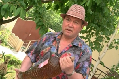 E cea mai inedita lansare de album! Uite cum si-a surprins Mihai Ciobanu invitatii - VIDEO
E cea mai inedita lansare de album! Uite cum si-a surprins Mihai Ciobanu invitatii - VIDEO