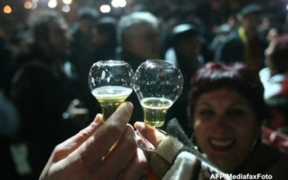 Lege in Turcia: vanzarea de alcool este interzisa in toate magazinele intre orele 22:00 si 06:00 Lege in Turcia: vanzarea de alcool este interzisa in toate magazinele intre orele 22:00 si 06:00