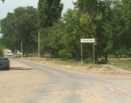 Nevoiti sa mearga km intregi pe jos. Cum au ajuns patru sate din Causeni sa fie rupte de civilizatie Nevoiti sa mearga km intregi pe jos. Cum au ajuns patru sate din Causeni sa fie rupte de civilizatie