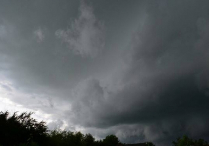 Vreme rea in toata tara. Meteorologii au emis cod galben de ploi cu descarcari electrice si grindina Vreme rea in toata tara. Meteorologii au emis cod galben de ploi cu descarcari electrice si grindina