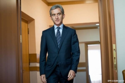 Iurie Leanca a prezentat Parlamentului programul de guvernare. Vezi adresarea catre deputati Iurie Leanca a prezentat Parlamentului programul de guvernare. Vezi adresarea catre deputati