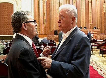 Asta e FAZA ZILEI! Vezi dialogul spumos intre Voronin si Ghimpu: "De atata tu esti Misa pentru noi"