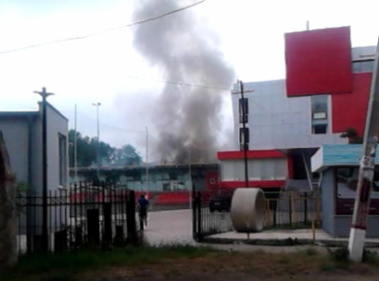 Incendiu de proportii la Vadul lui Voda! Baza sportiva a FMF, in flacari!