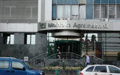 Razboi deschis pentru controlul asupra celei mai mari banci din Republica Moldova