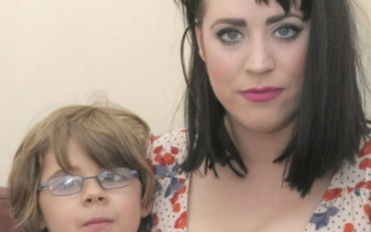Batut la scoala pentru modul in care se imbraca mama lui: "Arat precum Katy Perry"