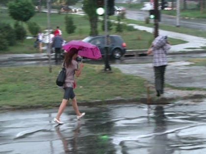 Nu scapam de ploi nici saptamana viitoare. Vezi prognozele sumbre ale meteorologilor Nu scapam de ploi nici saptamana viitoare. Vezi prognozele sumbre ale meteorologilor