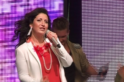 Asa ghinion mai rar. Cum a fost UMILITA Jasmin in fata a sute de oameni: Toti radeau in hohote! Asa ghinion mai rar. Cum a fost UMILITA Jasmin in fata a sute de oameni: Toti radeau in hohote!