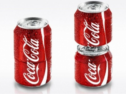 Coca-Cola lanseaza pe piata doza ce poate fi desfacuta in doua. VIDEO Coca-Cola lanseaza pe piata doza ce poate fi desfacuta in doua. VIDEO