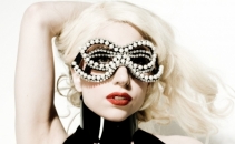 Costa peste 2 mii de euro! Rochia excentrica creata de o romanca pentru Lady Gaga - FOTO
Costa peste 2 mii de euro! Rochia excentrica creata de o romanca pentru Lady Gaga - FOTO
