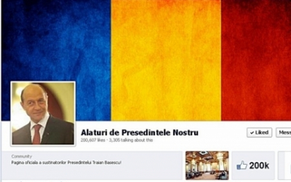 Gest fara precedent al presedintelui Traian Basescu facut pe Facebook Gest fara precedent al presedintelui Traian Basescu facut pe Facebook