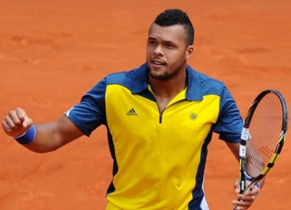 Jo-Wilfriend Tsonga a detonat bomba la Roland Garros! L-a eliminat din competitie pe Federer Jo-Wilfriend Tsonga a detonat bomba la Roland Garros! L-a eliminat din competitie pe Federer