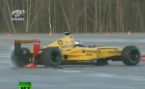 Vladimir Putin si-a facut debutul in Formula 1 Vladimir Putin si-a facut debutul in Formula 1