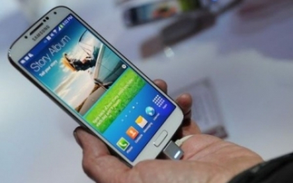 Noul smartphone lansat de Samsung. Cat de diferit este de Galaxy S4 si ce poate face Noul smartphone lansat de Samsung. Cat de diferit este de Galaxy S4 si ce poate face