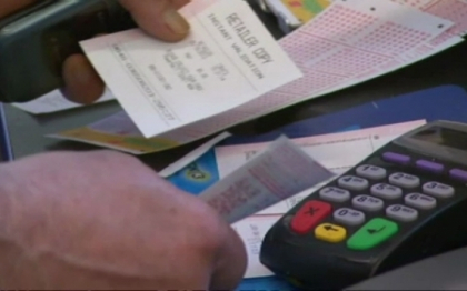 Castig recod la loteria SUA. O batrana de 84 de ani este mai bogata cu 600 de milioane de dolari