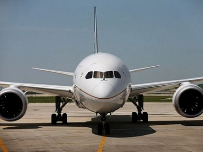 Cat de periculoasa este folosirea telefonului in timpul zborului. Ce riscuri sunt sa cada avionul