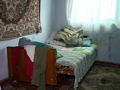 Batut pentru ca ar fi vrut sa violeze o fetita de 4 ani: Acum este dat in cautare Batut pentru ca ar fi vrut sa violeze o fetita de 4 ani: Acum este dat in cautare