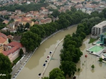 Pagube de miliarde de euro in tarile afectate de inundatii. In Ungaria, recorduri istorice depasite