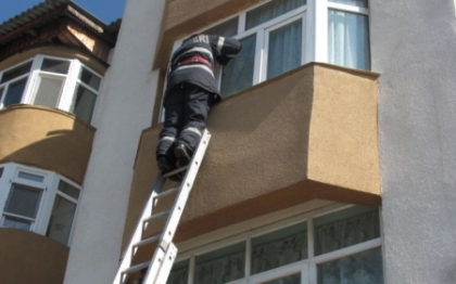 Isprava unei fetite de doi ani a pus pe jar salvatorii: Ce a facut. VIDEO