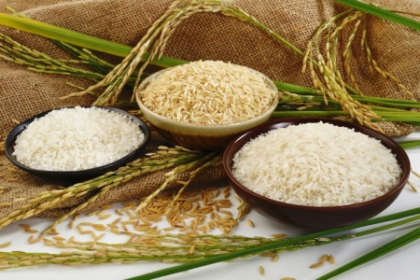 Mituri de dieta. Ce alegi intre orezul alb si orezul brun Mituri de dieta. Ce alegi intre orezul alb si orezul brun