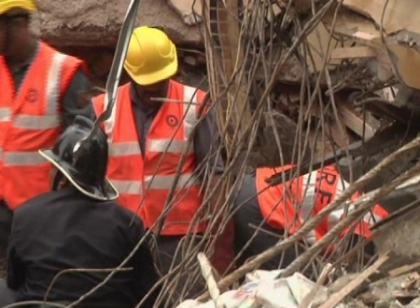Au murit in propria lor locuinta. Cel putin 5 morti in India, dupa ce un bloc s-a prabusit