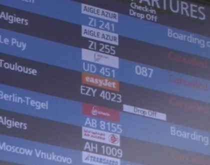 Peste doua mii de zboruri anulate in Franta. Controlorii aerieni au intrat in greva