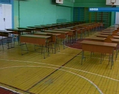 Intre 300 si 13.000 de lei pentru a asigura copiatul la bacalaureat! CNA a inregistrat sesizarile Intre 300 si 13.000 de lei pentru a asigura copiatul la bacalaureat! CNA a inregistrat sesizarile