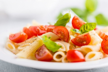 3 retete usoare de salata cu paste 3 retete usoare de salata cu paste