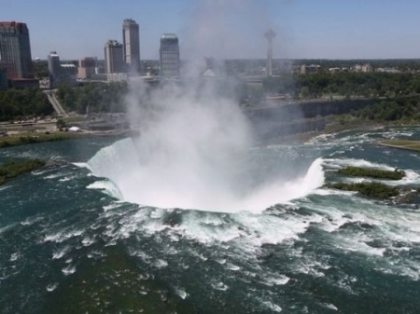 Paradisul imigrantilor, aproape de colaps. Motivele pentru care Canada se prabuseste Paradisul imigrantilor, aproape de colaps. Motivele pentru care Canada se prabuseste