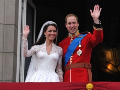 "Copilul regal" scoate Londra din criza. Cati bani aduce in economie copilul lui Kate si William "Copilul regal" scoate Londra din criza. Cati bani aduce in economie copilul lui Kate si William