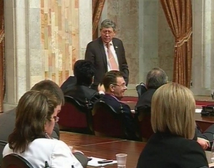 Ghimpu, luat la ochi de comisia care verifica averea demnitarilor. CNI va initia o procedura de control Ghimpu, luat la ochi de comisia care verifica averea demnitarilor. CNI va initia o procedura de control