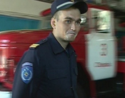 La datorie si in afara orelor de munca. A ajuns eroul zilei dupa ce a salvat un copil din flacari