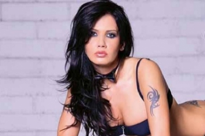 Nu ai zice ca are 40 de ani. Vezi cum a aparut Oana Zavoranu imbracata la o emisiune - FOTO Nu ai zice ca are 40 de ani. Vezi cum a aparut Oana Zavoranu imbracata la o emisiune - FOTO