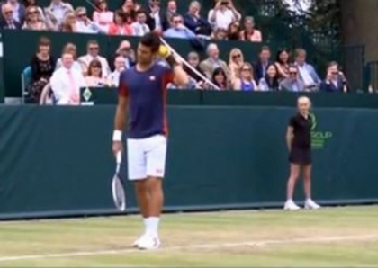 Moment DEMENTIAL in tenis! Nu l-ai vazut NICIODATA asa pe Djokovic! Ce a facut la un meci Moment DEMENTIAL in tenis! Nu l-ai vazut NICIODATA asa pe Djokovic! Ce a facut la un meci