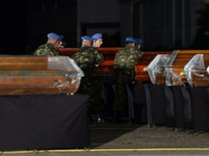 Zi de DOLIU NATIONAL in Romania. Victimele accidentului din Muntenegru, aduse acasa