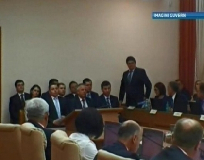 Marinuta si Babuc au solicitat doua fotolii noi de viceministri la Aparare si Cultura Marinuta si Babuc au solicitat doua fotolii noi de viceministri la Aparare si Cultura