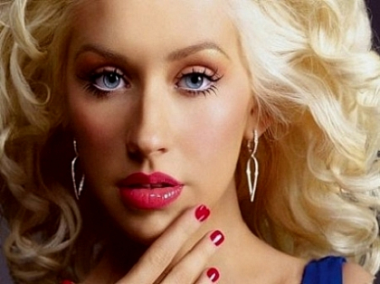 Christina Aguilera face orice pentru copilul sau. Cate bone are si ce suma astronomica primesc pe luna Christina Aguilera face orice pentru copilul sau. Cate bone are si ce suma astronomica primesc pe luna