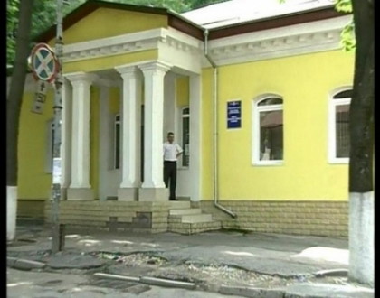 Liberalii si comunistii din consiliul municipal s-au ales cu cladiri noi