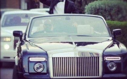 Ce numar de inmatriculare si-a pus tanarul din Marea Britanie care, la 18 ani, are un Rolls Royce