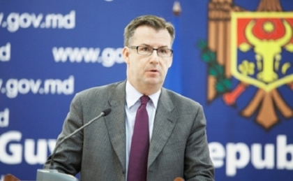 Schuebel: RM poate obtine regim liberalizat de vize doar daca isi va securiza frontiera Schuebel: RM poate obtine regim liberalizat de vize doar daca isi va securiza frontiera